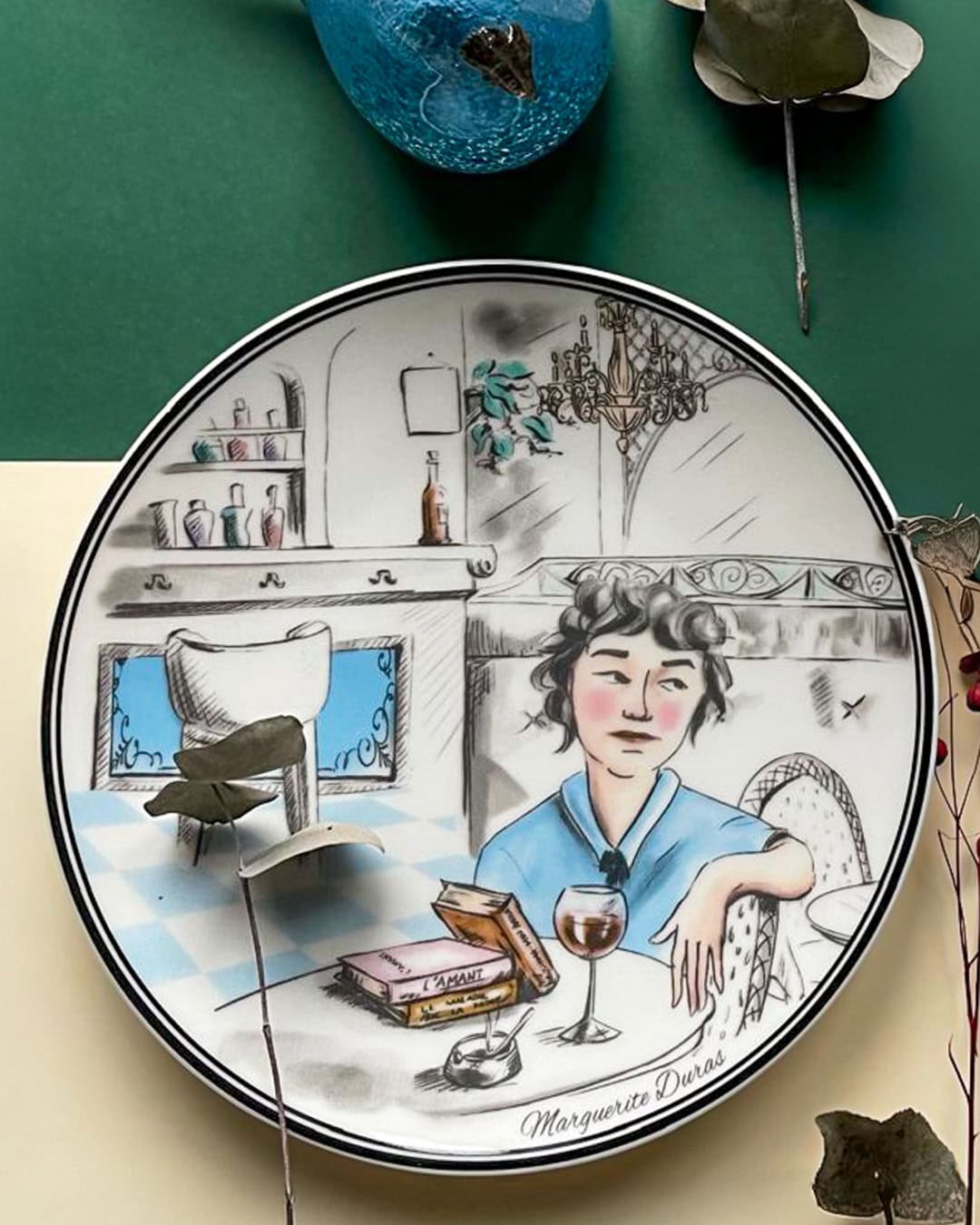 Marguerite Duras Porselen Pasta Tabağı